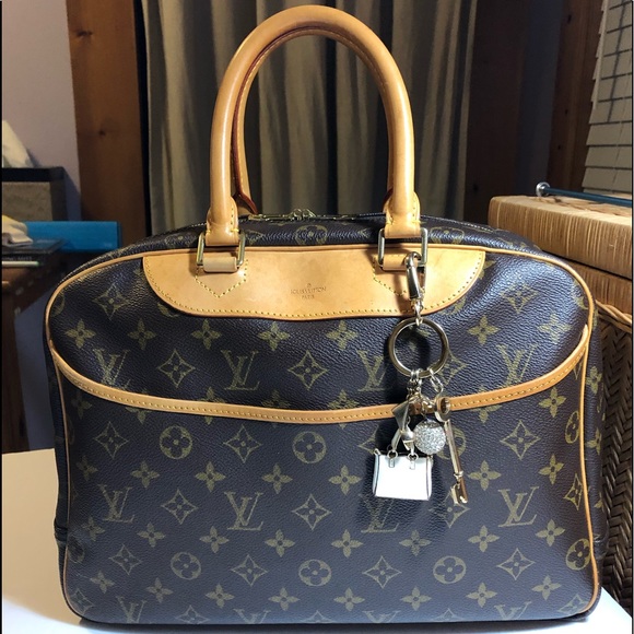 Louis Vuitton Handbags - ❌SOLD❌ Authentic Louis Vuitton Deauville